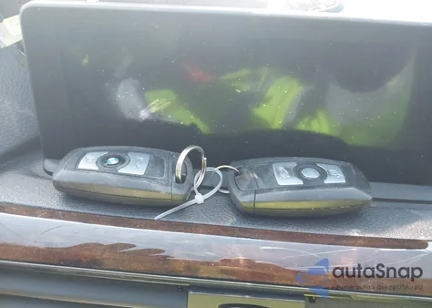 2015 BMW 328I xDrive z USA, uszkodzony, nr VIN WBA3B5G53FNS13068